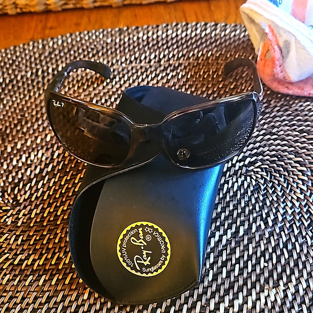 Women's Wrap Around Polarized Ray Ban Sunglasses